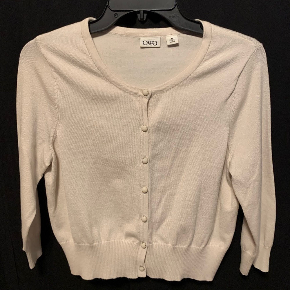 Medium ladies cardigan/ cream/ smoke free home